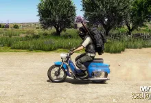 A DayZ Badlands survivor rides a blue motorcycle across a dusty road, leaving a cloud of dust behind.