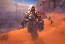 A large armored fantasy character stands in an orange desert landscape while other characters approach in the distance.