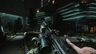 First-person Escape from Tarkov gameplay scene in a dark urban area
