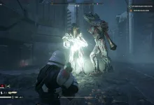 A Helldiver faces two grotesque Illuminate aliens in a dark city street.