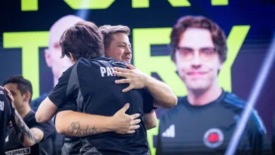 VALORANT esports players embracing during a competitive match
