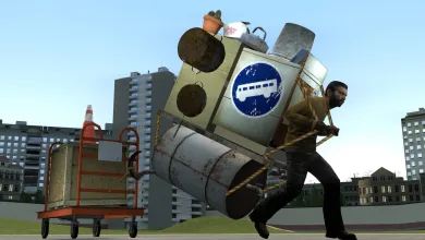 A Garry's Mod character runs beside a large improvised machine in a city scene.