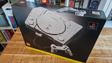 The LEGO PlayStation console and controller are shown on the front of the set's product box.