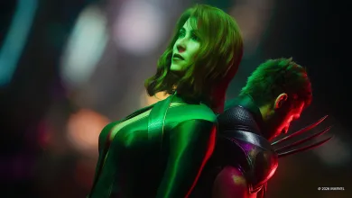 Jean Grey and Wolverine stand back-to-back under green and red lighting in Marvel's Wolverine.